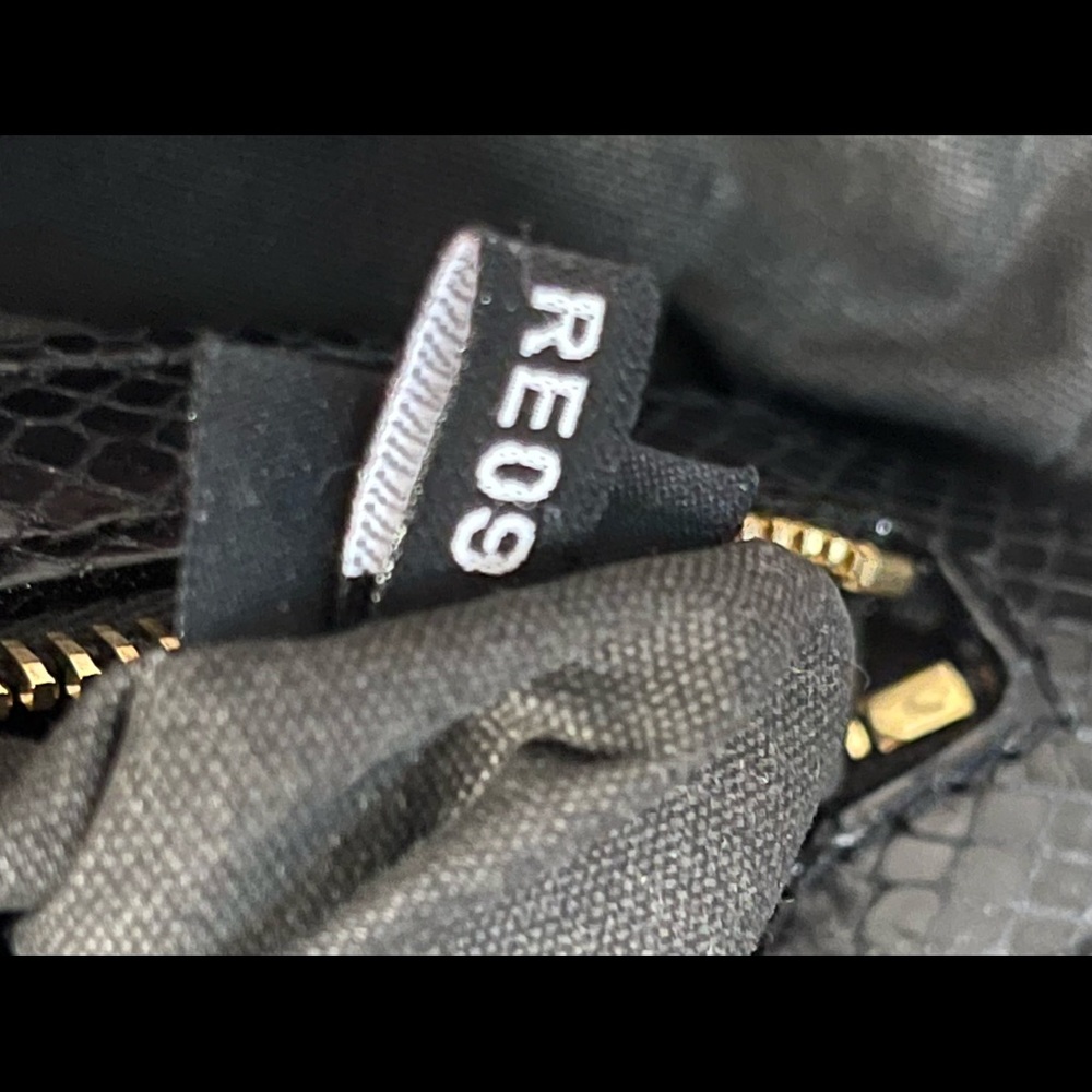 Authentic Marc Jacobs Python Embossed Gold Studs … - image 5